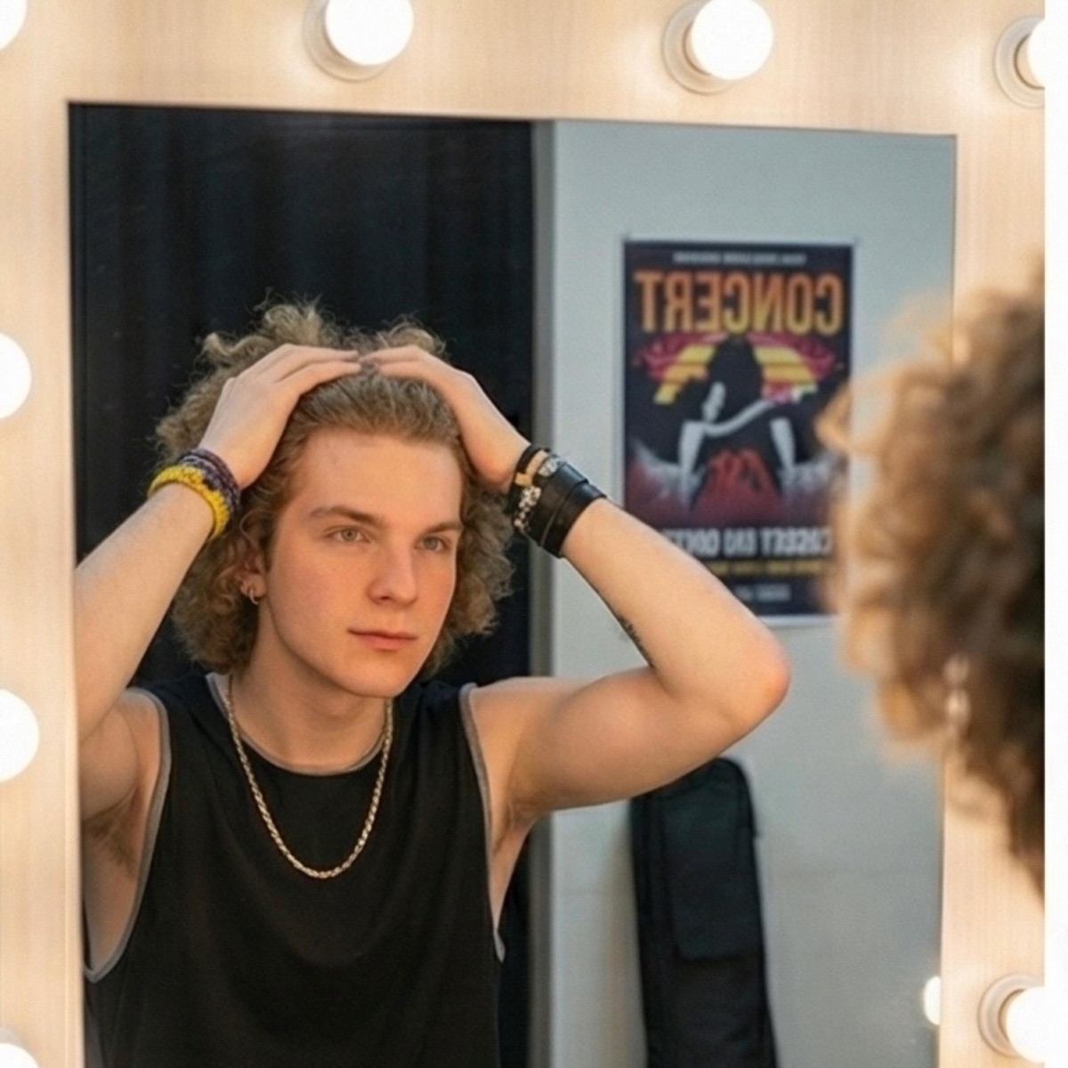 The mirror don't Lie (Single) cover